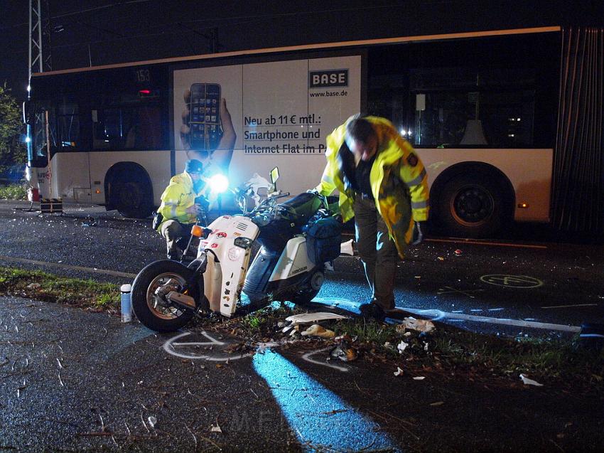 VU Roller KVB Bus Hoehenhauser Ring Koeln Muelheim P29.JPG